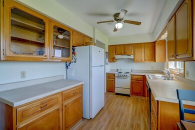 1347 S Fish Hatchery Rd, Oregon, WI 53575 - photo 7