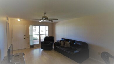 10585 W Palmeras Dr unit L, Sun City, AZ 85373 - photo 4