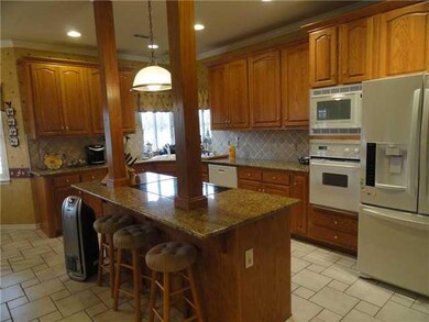 Kitchen. Beautiful kitchen granite counters.