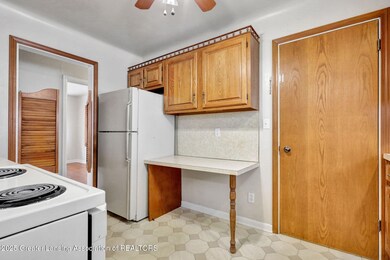 2009 Drexel Rd, Lansing, MI 48915 - photo 7