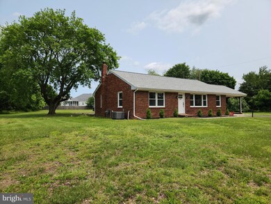 601 E Academy St, Clayton, NJ 08312 - photo 3