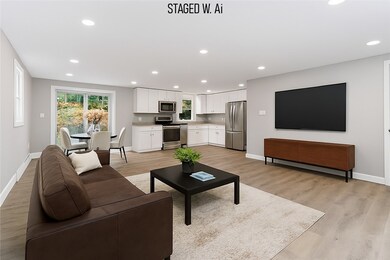 199 Roberts St, Woonsocket, RI 02895 - photo 2