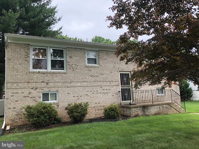 8700 Dunbar Ave, Hyattsville, MD 20785 - photo 3