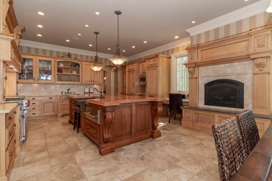 Zillow 4 - Kitchen1
