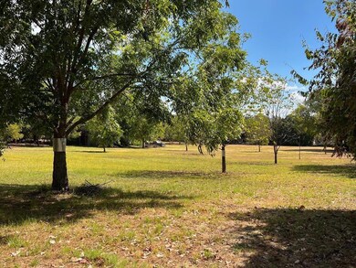 7904 Green Valley Dr, North Richland Hills, TX 76182 - photo 5