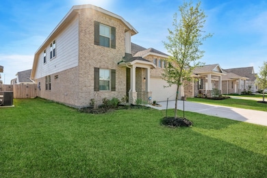 8434 Beacon Bay Cir, Mont Belvieu, TX 77523 - photo 3