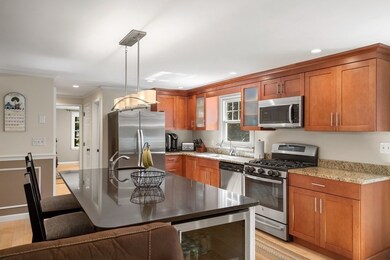 537 Boxford St, North Andover, MA 01845 - photo 6