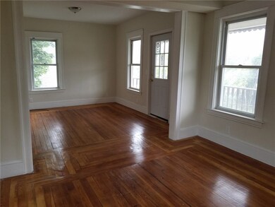 572 Manville Rd unit 3, Woonsocket, RI 02895 - photo 3