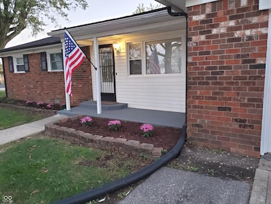 6709 Southeastern Ave, Indianapolis, IN 46203 - photo 2