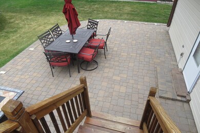 1717 6th Ave NE, Jamestown, ND 58401 - photo 5