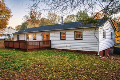 1802 N Chatham Ave, Siler City, NC 27344 - photo 3