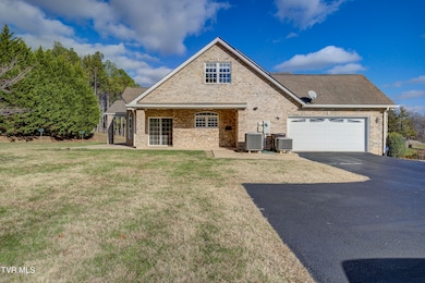 2272 Bullock Hollow Rd, Bristol, TN 37620 - photo 4