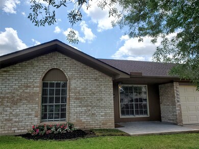 11610 Kirkvalley Dr, Houston, TX 77089 - photo 3