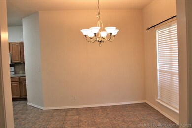 12532 S Cedar Ave, Jenks, OK 74037 - photo 4