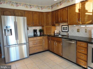 13007 Heil Manor Dr, Reisterstown, MD 21136 - photo 7