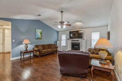 06_1420QuailRidge_2010_FlexMLS800x600_80