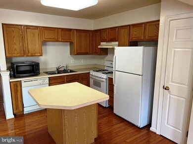 23021 Potomac Hill Square, Sterling, VA 20166 - photo 2