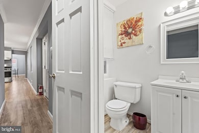 842 W Lombard St, Baltimore, MD 21201 - photo 6