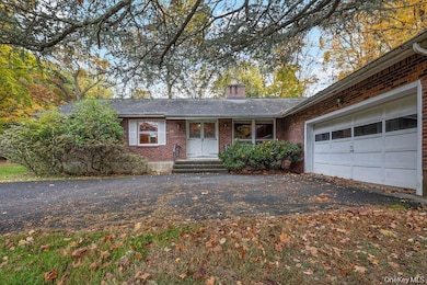 5 Steinway Ct, Suffern, NY 10901 - photo 3