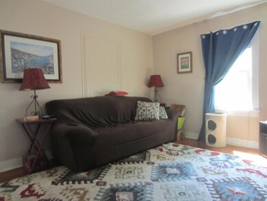 LIVNG ROOM