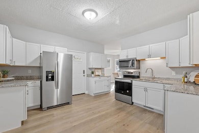 2810 Colfax Ave N, Minneapolis, MN 55411 - photo 7