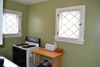 Merion_Village_339_Reinhard_Ave_Kitchen