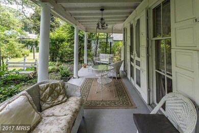 403 6th Ave, Washington Grove, MD 20880 - photo 3