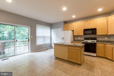 43147 Huntsman Square, Broadlands, VA 20148 - photo 5
