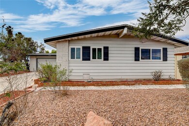 4405 Hillcrest Ave.