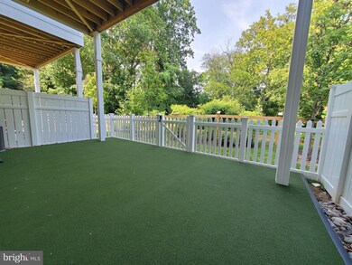 3737 Glenmoor Reserve Ln, Chevy Chase, MD 20815 - photo 3