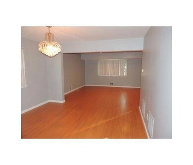 44 Edwina Ct, Dayton, NJ 08810 - photo 3