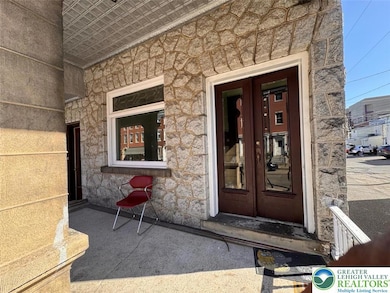 111 N 5th St, Allentown, PA 18102 - photo 5