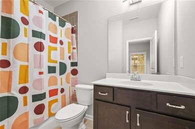 Bathroom with Shower/Tub Combo