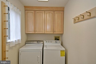 13002 Middlevale Ln, Silver Spring, MD 20906 - photo 6