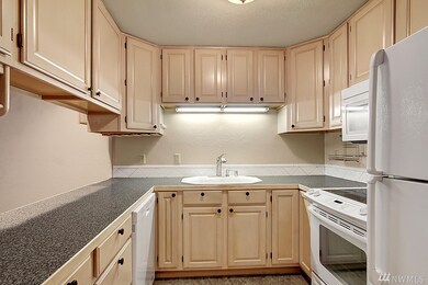 7815 218th St SW unit 108, Edmonds, WA 98026 - photo 5