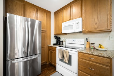 121 Frame Ave, Waukesha, WI 53186 - photo 6