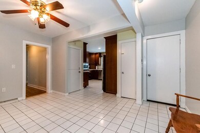 225 S Main St, Newmarket, NH 03857 - photo 2