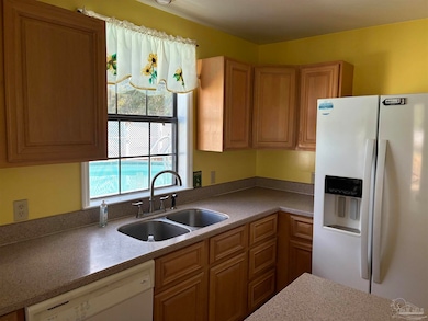 3324 Bonfire Dr, Milton, FL 32583 - photo 4