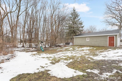 9-web-or-mls-1495-bauer-rd