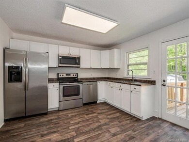 Stainless appliances make for quick cleanup.