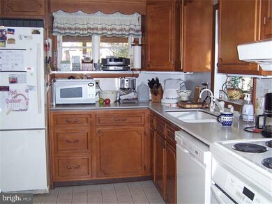 17 Willow Dr, Douglassville, PA 19518 - photo 4