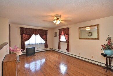 24 Morris Ave, Pawtucket, RI 02860 - photo 6