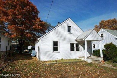 212 Kenwood Rd, Pasadena, MD 21122 - photo 2