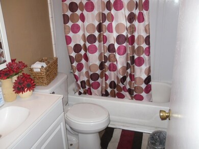 621 Evergreen Park Dr, Hopkinsville, KY 42240 - photo 7