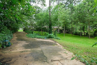 569 Spring Lake Dr, Shreveport, LA 71106 - photo 3