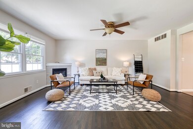 218 Sacred Heart Ln, Reisterstown, MD 21136 - photo 5