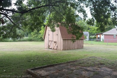 509 W Sequoyah St, Muldrow, OK 74948 - photo 5