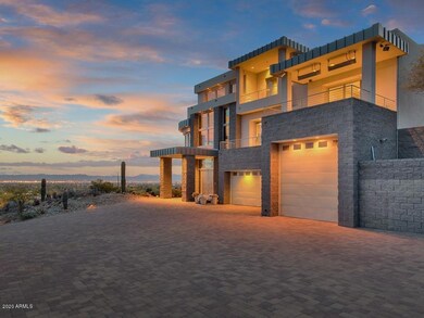 002_DRIVEWAY VIEW