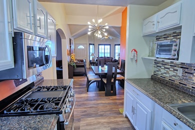 14313 Desierto Bello Ave, El Paso, TX 79928 - photo 4