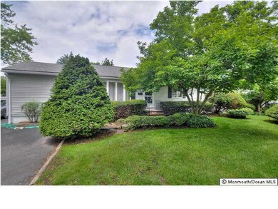 711 Palmer Ave, Holmdel, NJ 07733 - photo 2